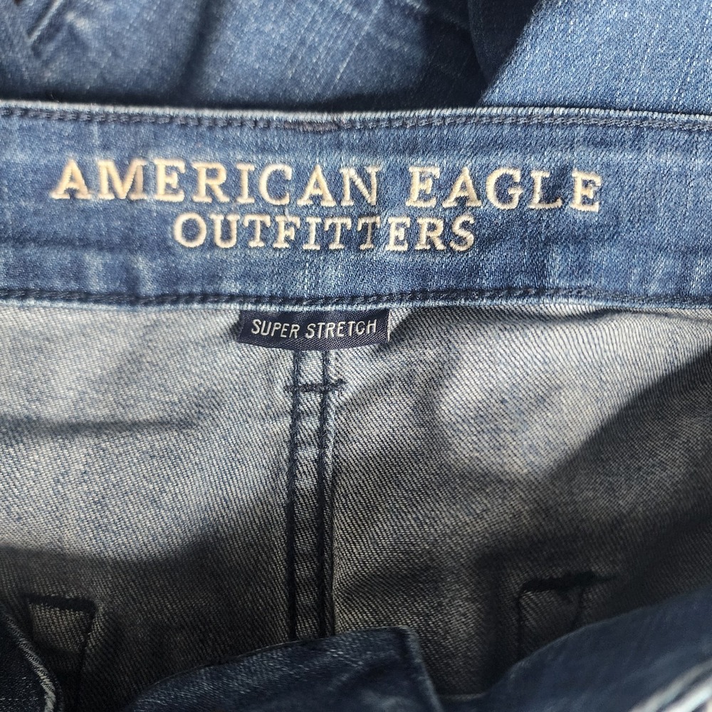 American Eagle Super Hi Rise Flare Jeans Womens Size 12 Blue‎ Frayed Hem - Picture 6 of 8